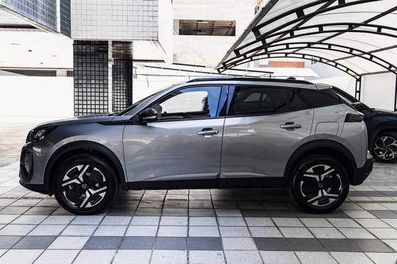 PEUGEOT 2008 1.0 TURBO 200 FLEX ALLURE CVT PEUGEOT 2008 1.0 TURBO 200 FLEX ALLURE CVT